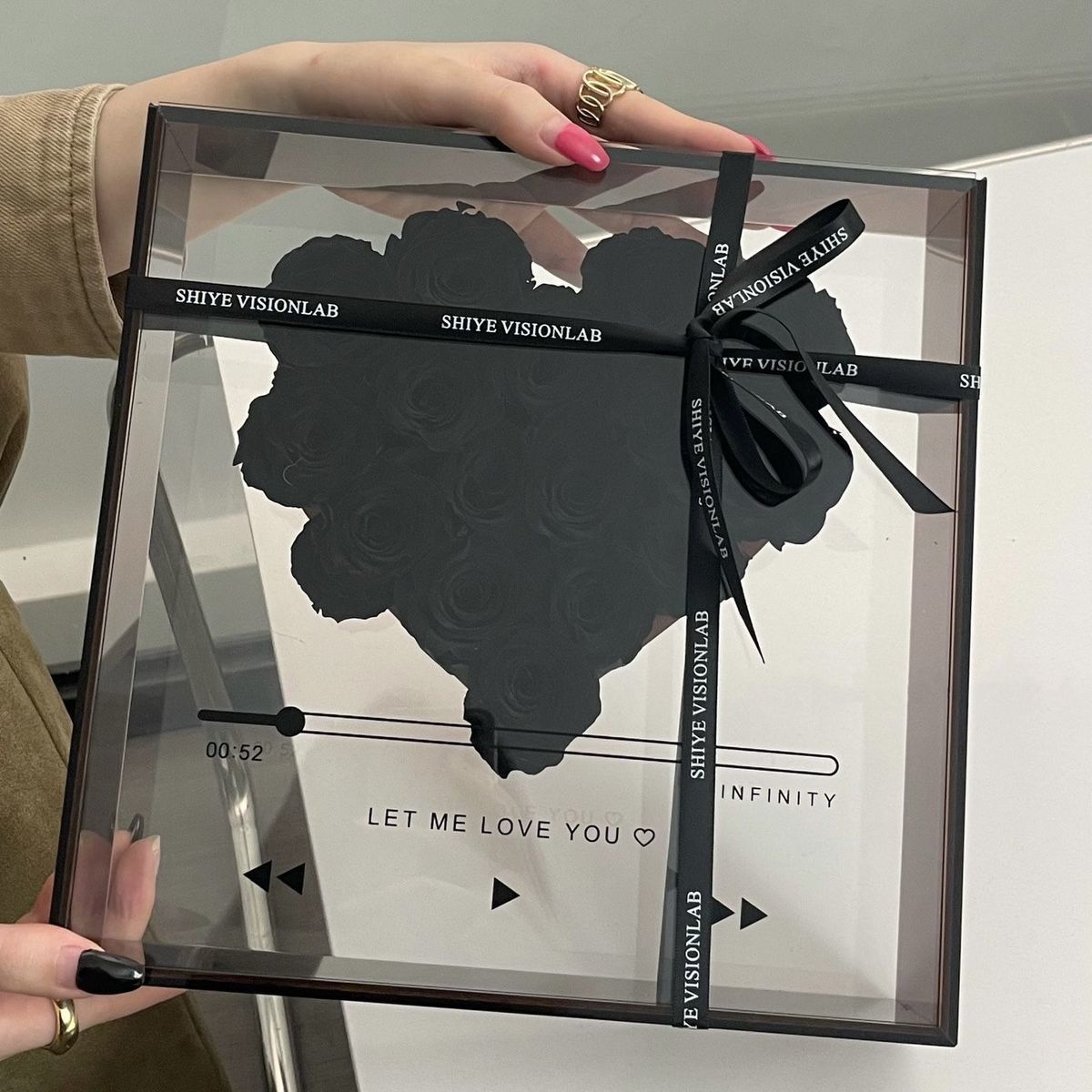 Acrylic Wedding Favor Box, Minimalist Romantic Packaging for Gifts