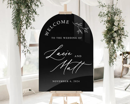 Custom Arch Acrylic Wedding Welcome Sign - Personalized Transparent Ceremony Greeting Board for Elegant Wedding Decor and Events